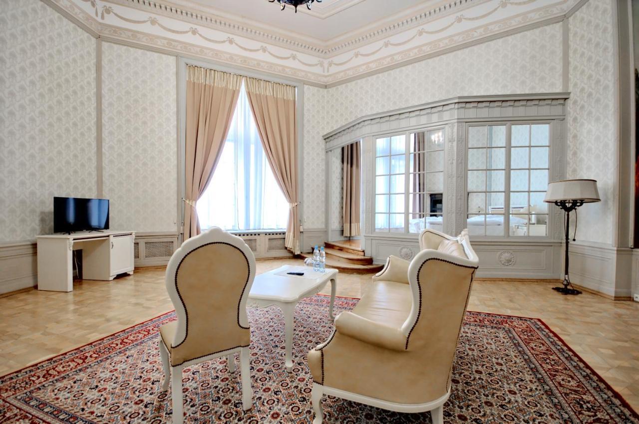 Moszna Zamek Hotel Bagian luar foto