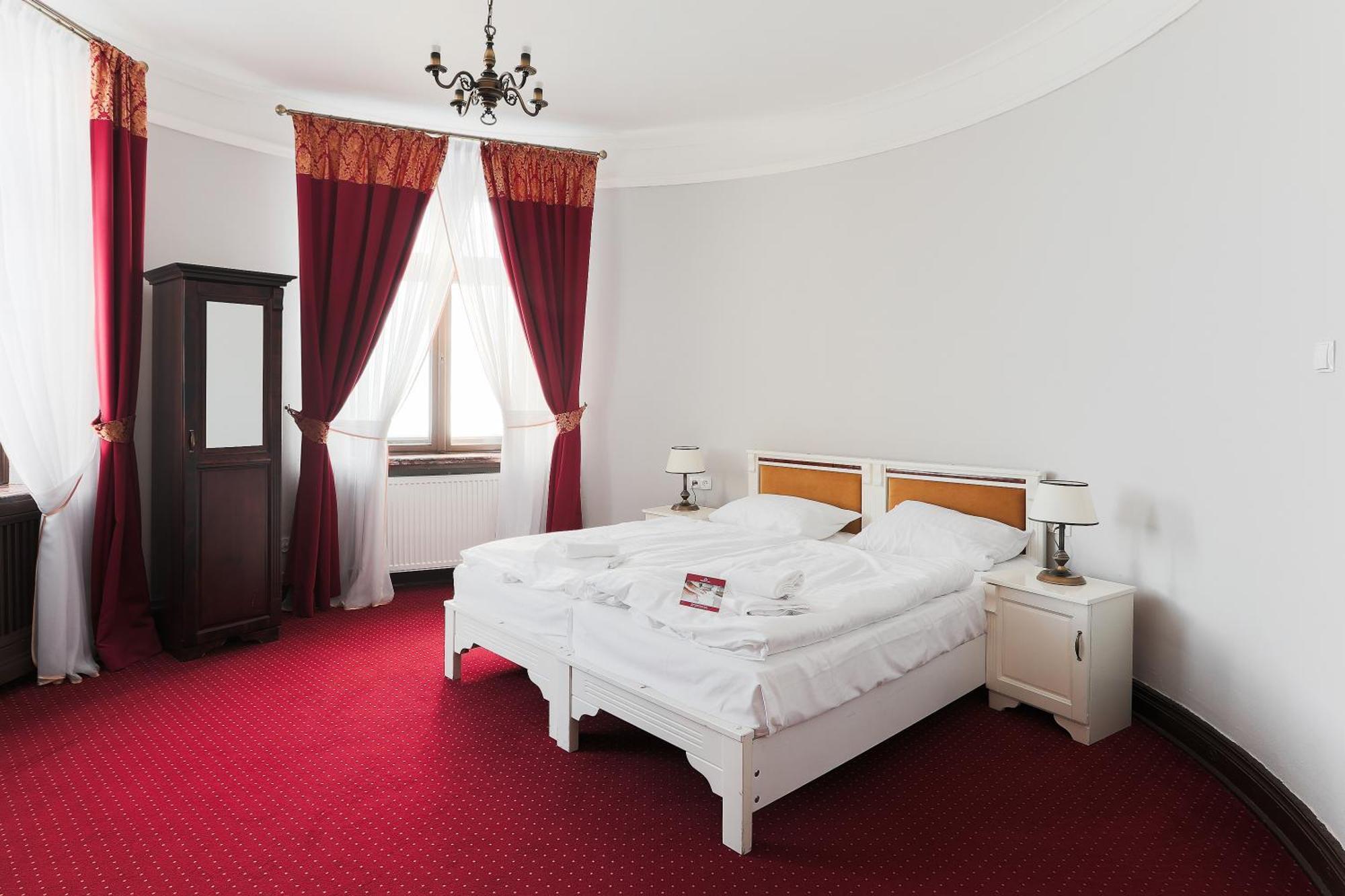 Moszna Zamek Hotel Bagian luar foto