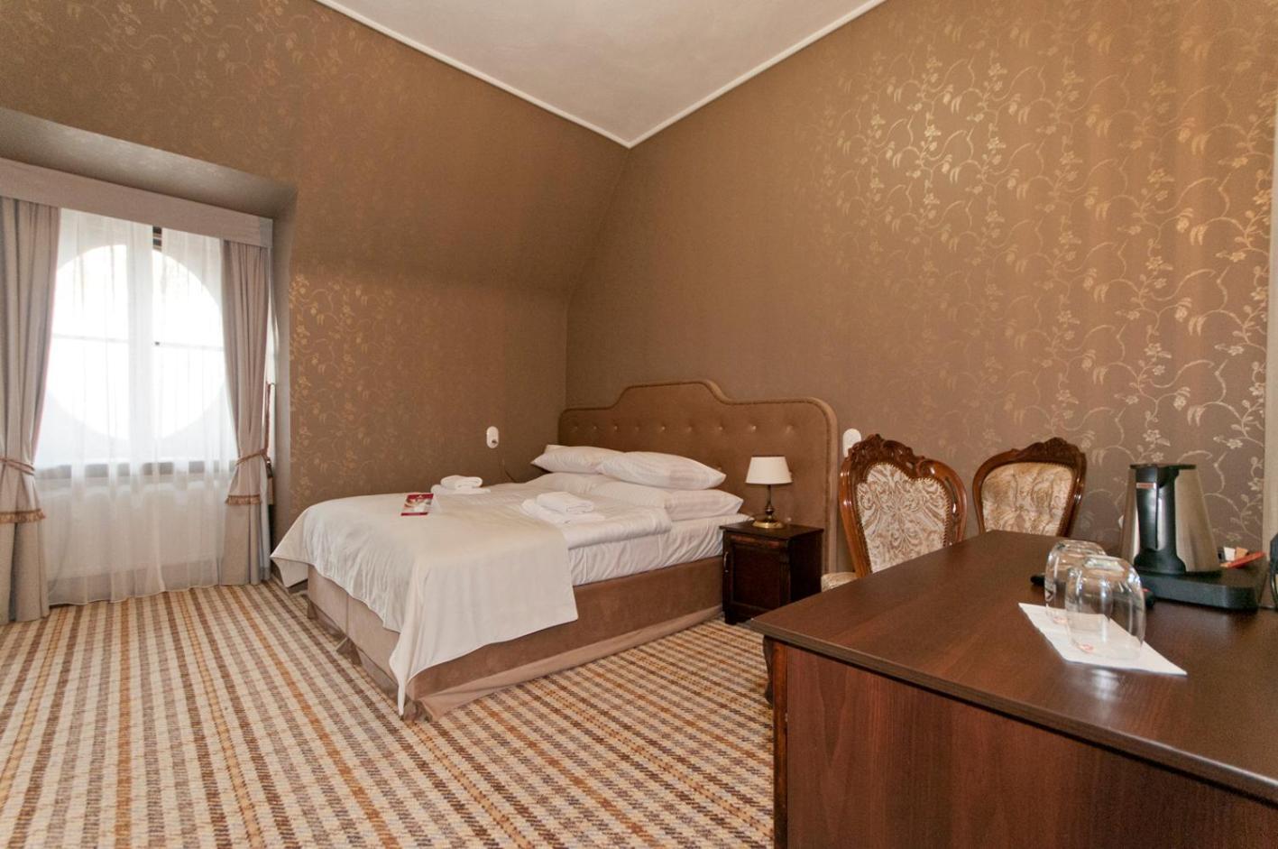 Moszna Zamek Hotel Bagian luar foto