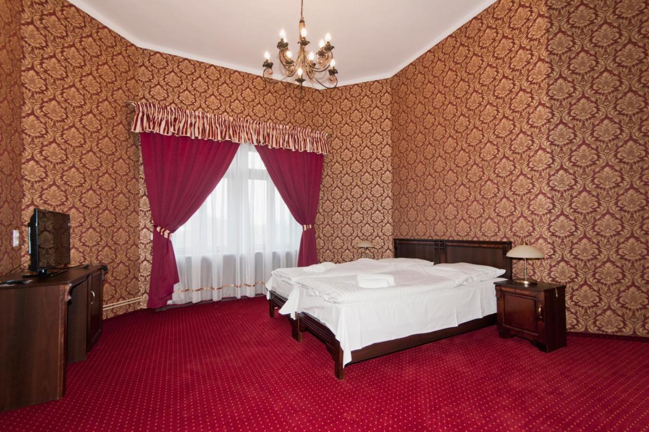 Moszna Zamek Hotel Bagian luar foto
